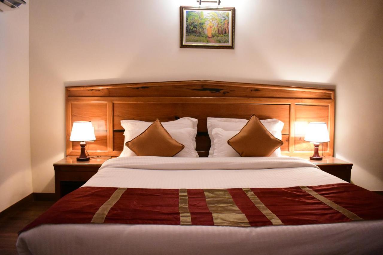 Aaroham The Watergate Hotel Bhimtal Exterior photo