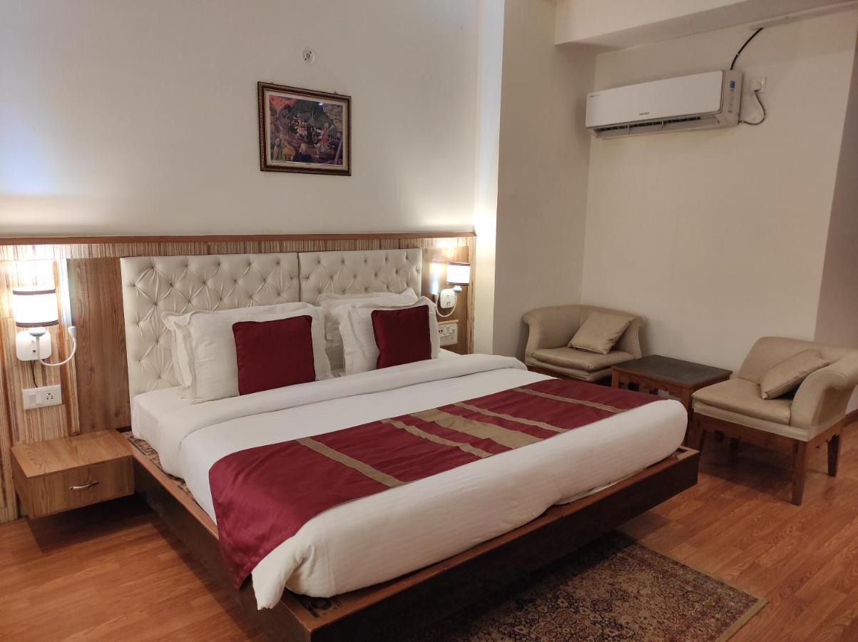 Aaroham The Watergate Hotel Bhimtal Exterior photo