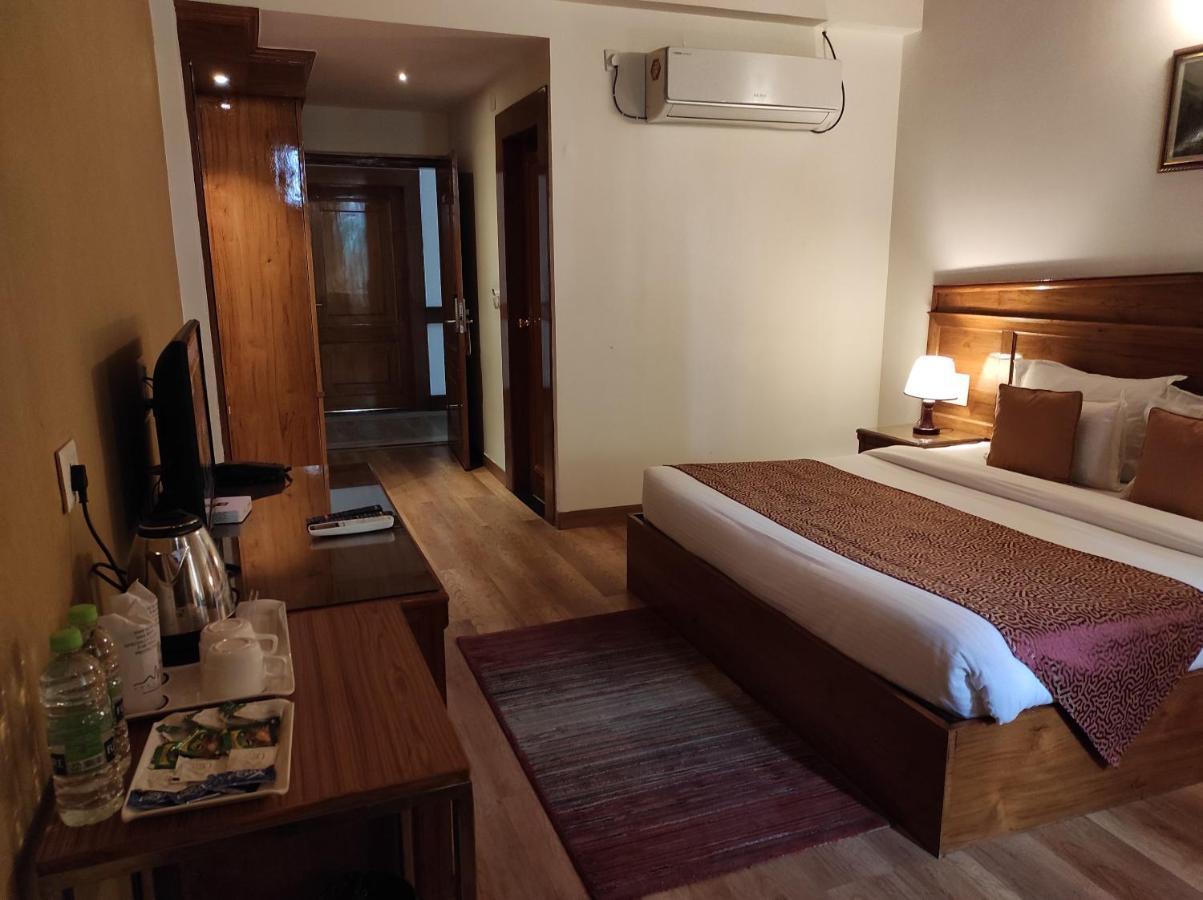 Aaroham The Watergate Hotel Bhimtal Exterior photo
